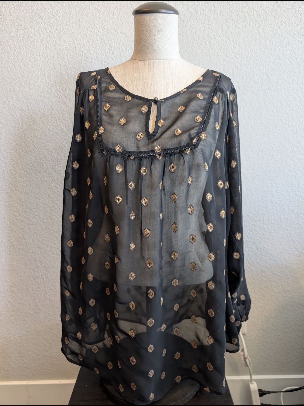 Lucky Brand Sz 2X Black Sheer Blouse with Gold Diamond Accents